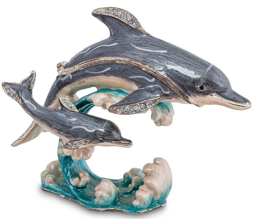 dolphin figure to attract good luck