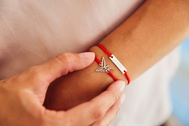 red string amulet